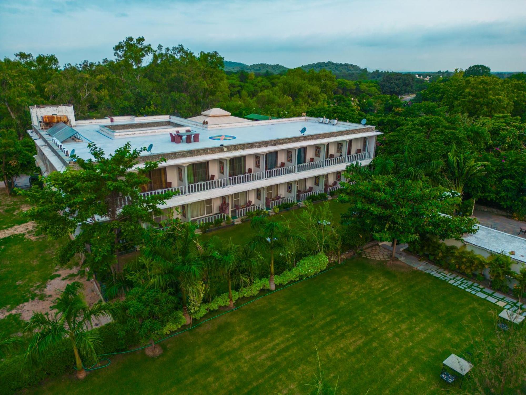 Sādri Ranakpur Safari Resort מראה חיצוני תמונה